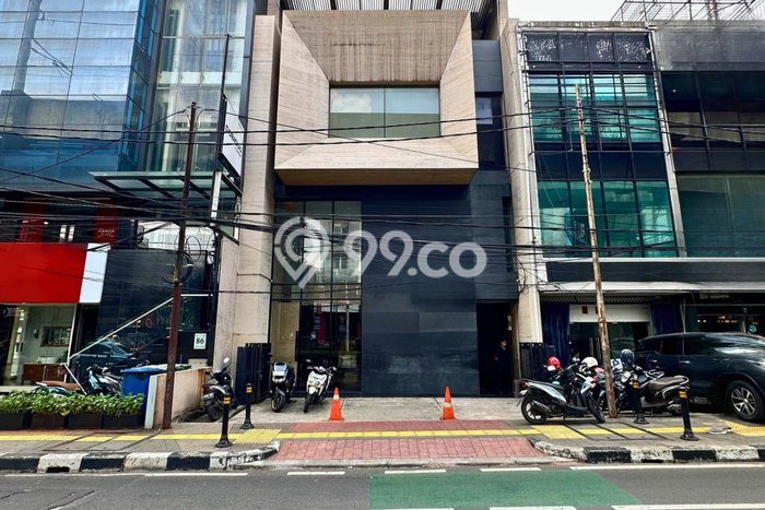 PELUANG EMAS! Ruko Kawasan Kebayoran Baru, Luas 409m2m², Kawasan Komersial PELUANG EMAS! Ruko Kawasan Kebayoran Baru, Luas 409m2m², Kawasan Komersial
