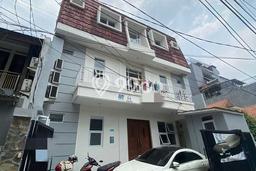 Rumah Mewah LB 300m2 Siap Pakai Desain Elegan di Senopati, Jakarta Selatan Rumah Mewah LB 300m2 Siap Pakai Desain Elegan di Senopati, Jakarta Selatan