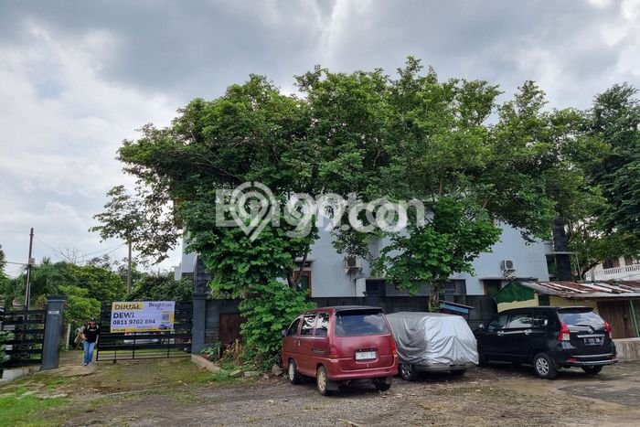 Rumah Mewah LB 300m2 Siap Pakai Desain Elegan di Babakan, Bogor Rumah Mewah LB 300m2 Siap Pakai Desain Elegan di Babakan, Bogor