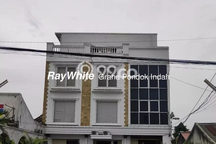 Untuk Dijual! Ruko di Pondok Pinang Jakarta Selatan LT 776m2 / LB 931m2 Kawasan Strategis Untuk Dijual! Ruko di Pondok Pinang Jakarta Selatan LT 776m2 / LB 931m2 Kawasan Strategis
