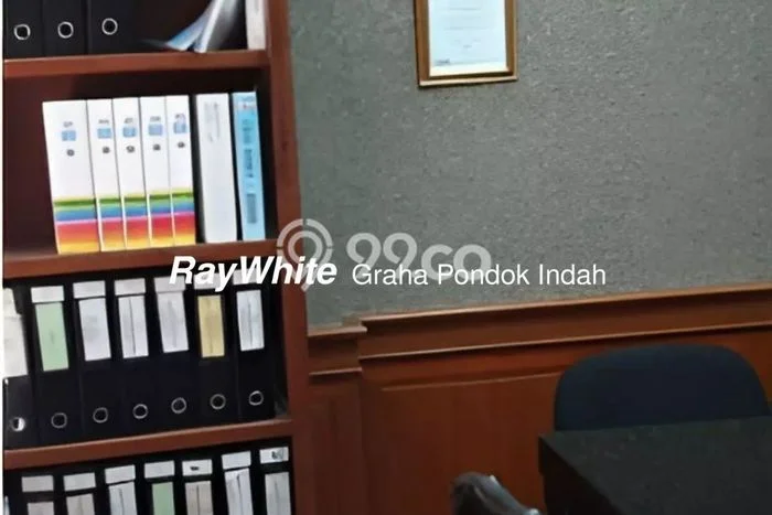 Untuk Dijual! Ruko di Pondok Pinang Jakarta Selatan LT 776m2 / LB 931m2 Kawasan Strategis Untuk Dijual! Ruko di Pondok Pinang Jakarta Selatan LT 776m2 / LB 931m2 Kawasan Strategis