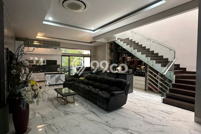 Rumah Elit Modern Tanpa Renovasi di Pantai Indah Kapuk Jakarta Utara Rumah Elit Modern Tanpa Renovasi di Pantai Indah Kapuk Jakarta Utara