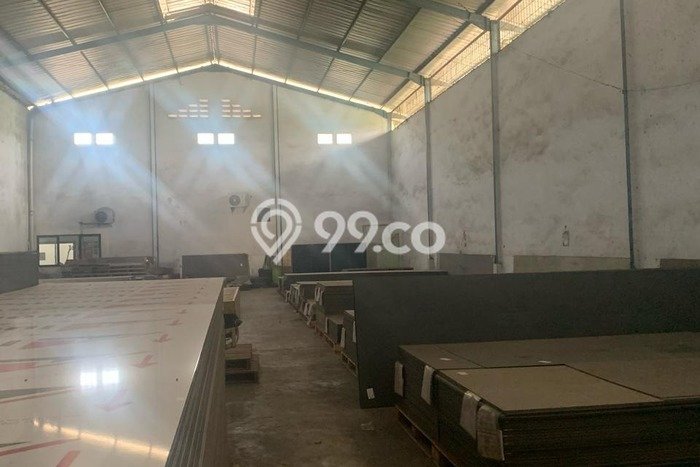 Gudang Dijual Lokasi Stratagis di Jurumudi Tangerang Cocok untuk Bisnis Gudang Dijual Lokasi Stratagis di Jurumudi Tangerang Cocok untuk Bisnis