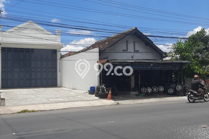 Gudang Dijual di Sewon LT 299m2, LB 227m2 Solusi Investasi Cerdas Gudang Dijual di Sewon LT 299m2, LB 227m2 Solusi Investasi Cerdas