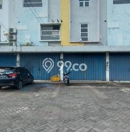 Ruko Dijual di Surabaya LT 81m2 & LB 230m2 Lokasi Terbaik! Ruko Dijual di Surabaya LT 81m2 & LB 230m2 Lokasi Terbaik!