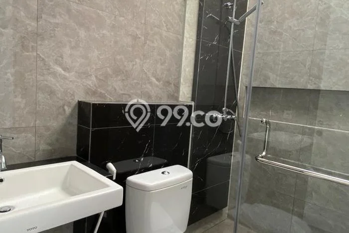 Dijual Cepat Rumah Bagus Siap Huni LB 127m2 di Benowo, Surabaya Dijual Cepat Rumah Bagus Siap Huni LB 127m2 di Benowo, Surabaya