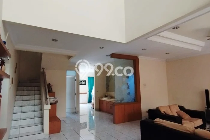 Disewakan! Rumah 4 Kamar Tidur &
3 Kamar Mandi di Puri Indah, Jakarta Barat Disewakan! Rumah 4 Kamar Tidur &
3 Kamar Mandi di Puri Indah, Jakarta Barat