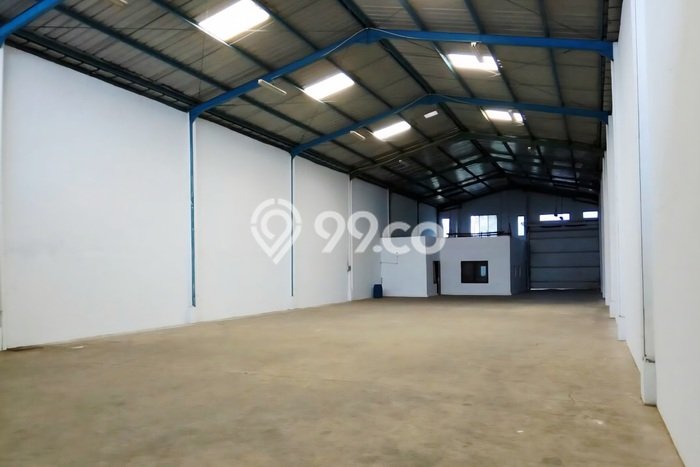 Gudang Disewa di Tangerang dengan LB 600m2 Area Komersial Ramai Gudang Disewa di Tangerang dengan LB 600m2 Area Komersial Ramai