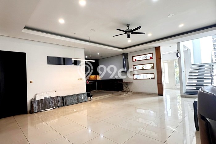 Hunian Eksklusif Siap Huni LT 200m2 di Penjaringan, Jakarta Utara Hunian Eksklusif Siap Huni LT 200m2 di Penjaringan, Jakarta Utara