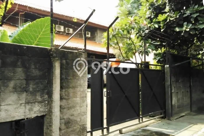 Hunian Bagus Disewakan di Kemanggisan, Jakarta Barat LT 870m2, LB 600m2 Hunian Bagus Disewakan di Kemanggisan, Jakarta Barat LT 870m2, LB 600m2