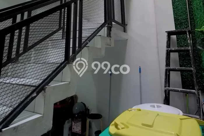 Unit Komersial Dijual di Jakarta Barat LT 90m2 & LB 320m2 Unit Komersial Dijual di Jakarta Barat LT 90m2 & LB 320m2