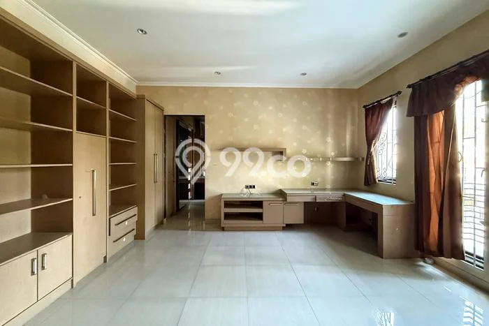 LISTING BARU! Rumah kawasan Tanjung Duren, Siap Huni, 9 KT, Akses Tanjung Duren, Jakarta Barat, Jakarta Barat, Luas 300m2m² LB 400m2m² LISTING BARU! Rumah kawasan Tanjung Duren, Siap Huni, 9 KT, Akses Tanjung Duren, Jakarta Barat, Jakarta Barat, Luas 300m2m² LB 400m2m²