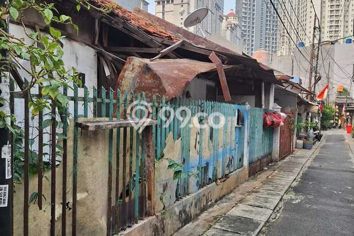 Rumah di Jakarta Barat Kondisi Baik Minimalis Dekat Fasilitas Publik Rumah di Jakarta Barat Kondisi Baik Minimalis Dekat Fasilitas Publik