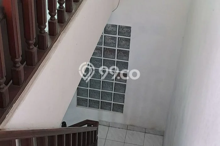 Jarang Ada! Rumah Sewa 9 Kamar Bagus Siap Huni Tanjung Duren Utara Jarang Ada! Rumah Sewa 9 Kamar Bagus Siap Huni Tanjung Duren Utara