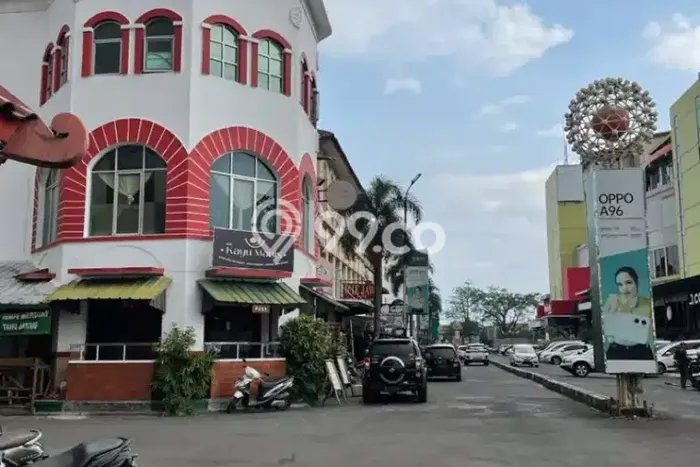 Unit Ruko Dijual di Bandung LT 80m2 & LB 240m2 Unit Ruko Dijual di Bandung LT 80m2 & LB 240m2