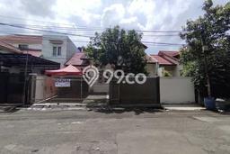 Rumah Siap Pakai area , Bandung, LT 240m2m² Bangunan 181m2m² Rumah Siap Pakai area , Bandung, LT 240m2m² Bangunan 181m2m²