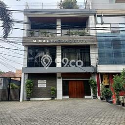 Rumah Luxury Modern Siap Huni di Cipete Jakarta Selatan Rumah Luxury Modern Siap Huni di Cipete Jakarta Selatan