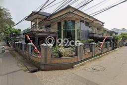 Hunian Mewah Siap Huni LT 718m2 di Kebayoran Baru, Jakarta Selatan Hunian Mewah Siap Huni LT 718m2 di Kebayoran Baru, Jakarta Selatan