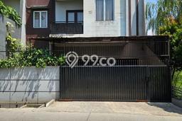 Rumah Luas Asri 5 KT Siap Huni di Joglo Jakarta Barat Rumah Luas Asri 5 KT Siap Huni di Joglo Jakarta Barat