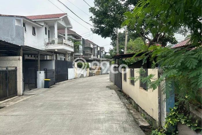 For Sale Hunian Rumah Nyaman 4 Kamar di Jatiwaringin, Jakarta Timur For Sale Hunian Rumah Nyaman 4 Kamar di Jatiwaringin, Jakarta Timur