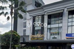 Rumah Elit Modern Tanpa Renovasi di Bangka Jakarta Selatan Rumah Elit Modern Tanpa Renovasi di Bangka Jakarta Selatan