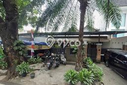 Rumah Luxury Modern Siap Huni di Senopati Jakarta Selatan Rumah Luxury Modern Siap Huni di Senopati Jakarta Selatan