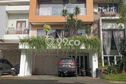 Hunian Elit LB 180m2 Siap Pakai Desain Elegan di Bintaro, Tangerang Selatan Hunian Elit LB 180m2 Siap Pakai Desain Elegan di Bintaro, Tangerang Selatan