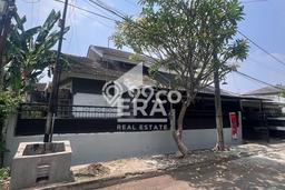 Hunian Cantik Modern Lb 275m2 di Cinere, Depok Hunian Cantik Modern Lb 275m2 di Cinere, Depok