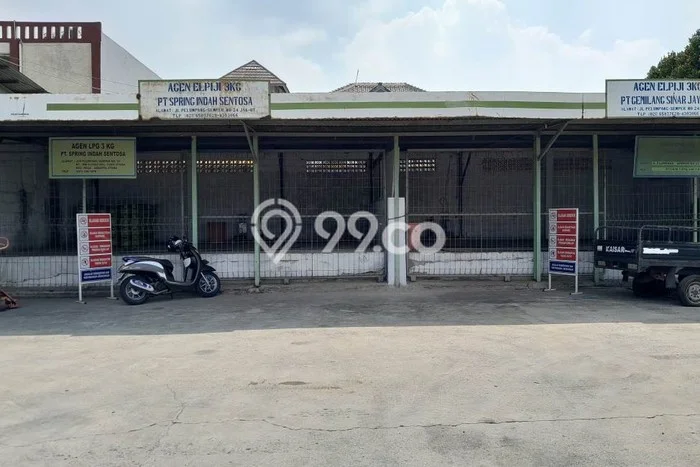 Jual Rumah Mewah Megah Dengan View Eksklusif di Plumpang, Jakarta Utara Jual Rumah Mewah Megah Dengan View Eksklusif di Plumpang, Jakarta Utara