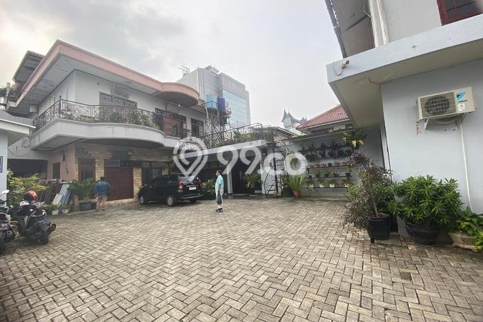 Siap Huni Hunian Elit 7 Kamar di Matraman Dekat ke Mana Saja Siap Huni Hunian Elit 7 Kamar di Matraman Dekat ke Mana Saja