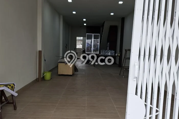 Ruko For Rent Kawasan Medan Kota, Luas 64m², Lokasi Komersial, Jalan Utama Ruko For Rent Kawasan Medan Kota, Luas 64m², Lokasi Komersial, Jalan Utama