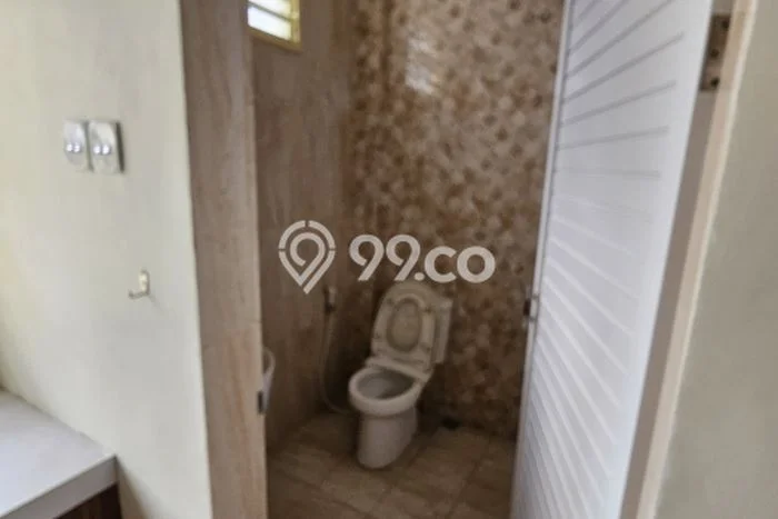 Ruko For Rent Kawasan Medan Kota, Luas 64m², Lokasi Komersial, Jalan Utama Ruko For Rent Kawasan Medan Kota, Luas 64m², Lokasi Komersial, Jalan Utama