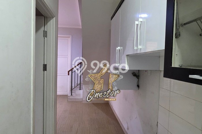 Rumah Luas Asri 4 KT Siap Pakai di Gading Serpong Tangerang Rumah Luas Asri 4 KT Siap Pakai di Gading Serpong Tangerang