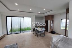 Rumah Mewah Siap Huni LT 140m2 di BSD, Tangerang Selatan Rumah Mewah Siap Huni LT 140m2 di BSD, Tangerang Selatan