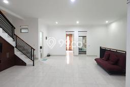 Rumah Luxury Modern Tanpa Renovasi di Gading Serpong Tangerang Rumah Luxury Modern Tanpa Renovasi di Gading Serpong Tangerang