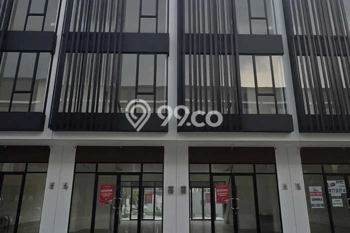 Ruko paling strategis disewakan di BSD Tangerang Selatan Ruko paling strategis disewakan di BSD Tangerang Selatan