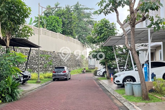 Rumah Modern 3 KT di Gading Serpong Tangerang Semi Furnished Rumah Modern 3 KT di Gading Serpong Tangerang Semi Furnished