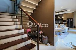 For Sale! Premium House LT 360m2 Desain Elegan di Pondok Labu For Sale! Premium House LT 360m2 Desain Elegan di Pondok Labu