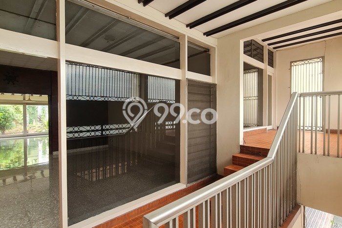 Rumah Modern Disewakan di Kebayoran Baru Jakarta Selatan Lokasi Sangat Strategis Rumah Modern Disewakan di Kebayoran Baru Jakarta Selatan Lokasi Sangat Strategis