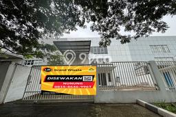 Gudang Komersial Disewakan di Lippo Cikarang Cikarang Luas 605m2 Gudang Komersial Disewakan di Lippo Cikarang Cikarang Luas 605m2