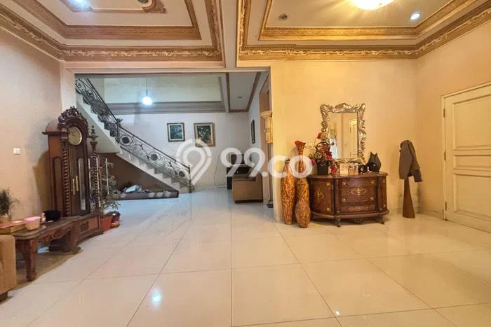 Rumah Elit LB 320m2 Siap Huni Desain Elegan di Grand Wisata, Bekasi Rumah Elit LB 320m2 Siap Huni Desain Elegan di Grand Wisata, Bekasi
