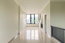 Unit Ruko Disewakan di Grand Wisata di Area Ramai & Strategis Unit Ruko Disewakan di Grand Wisata di Area Ramai & Strategis