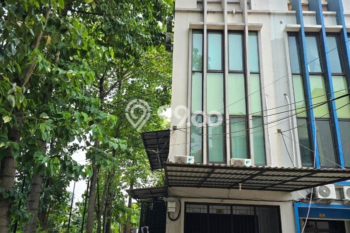 Ruko di , Luas 270m2m², Pusat Bisnis, Posisi Strategis Ruko di , Luas 270m2m², Pusat Bisnis, Posisi Strategis