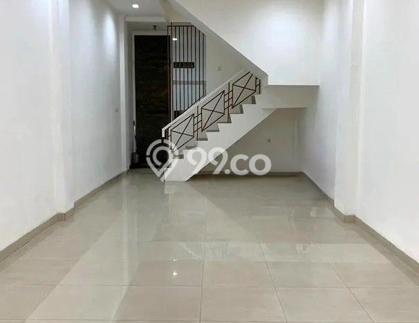 Ruko di , Luas 270m2m², Pusat Bisnis, Posisi Strategis Ruko di , Luas 270m2m², Pusat Bisnis, Posisi Strategis
