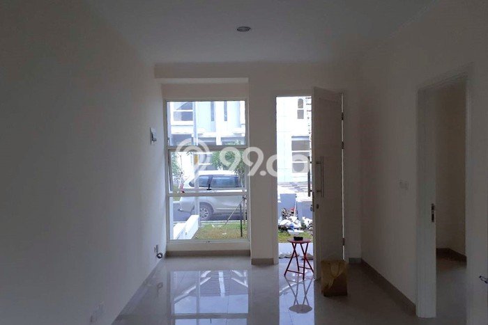 Rumah Modern 3 KT di Suvarna Sutera Tangerang Unfurnished Rumah Modern 3 KT di Suvarna Sutera Tangerang Unfurnished