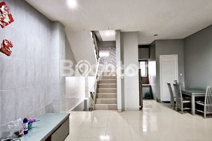 For Rent Ruko Premium di Mahendradata, Luas 150m², Lokasi Ramai For Rent Ruko Premium di Mahendradata, Luas 150m², Lokasi Ramai