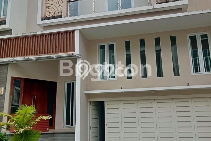 Rumah Elit Modern Tanpa Renovasi di Pemecutan Kaja Denpasar Rumah Elit Modern Tanpa Renovasi di Pemecutan Kaja Denpasar