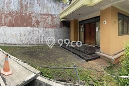 Siap Huni Hunian Elit 5 Kamar di Menteng Dekat ke Mana Pun Siap Huni Hunian Elit 5 Kamar di Menteng Dekat ke Mana Pun