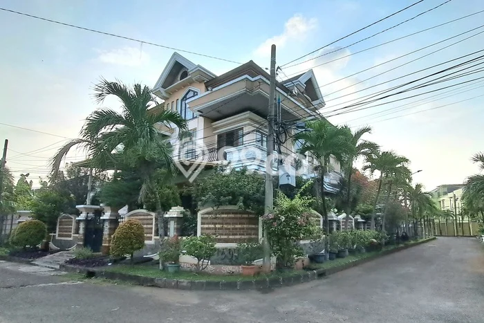 Hunian Elit LB 500m2 Siap Huni Desain Elegan di Sunter, Jakarta Utara Hunian Elit LB 500m2 Siap Huni Desain Elegan di Sunter, Jakarta Utara