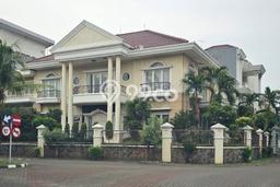 Rumah Eksklusif Siap Huni LT 768m2 di Kelapa Gading, Jakarta Utara Rumah Eksklusif Siap Huni LT 768m2 di Kelapa Gading, Jakarta Utara